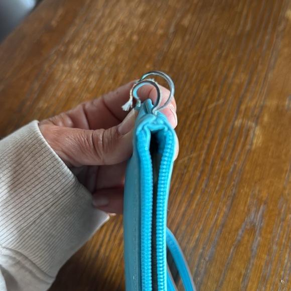 Coach Robins Egg Blue Wristlet/Clutch With Hangtag EUC *Flaw* - Picture 7 of 7